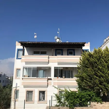 Lovely With An Amazing Sunset Sea View Apartment